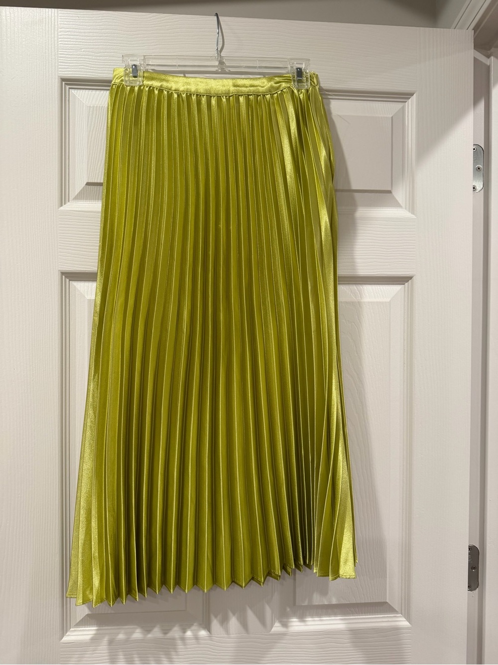 Lush Pleated Satin Midi Skirt in Chartreuse